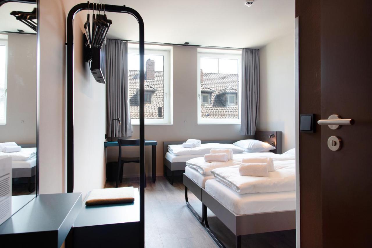 Triple Room,1298794780:JPEG
